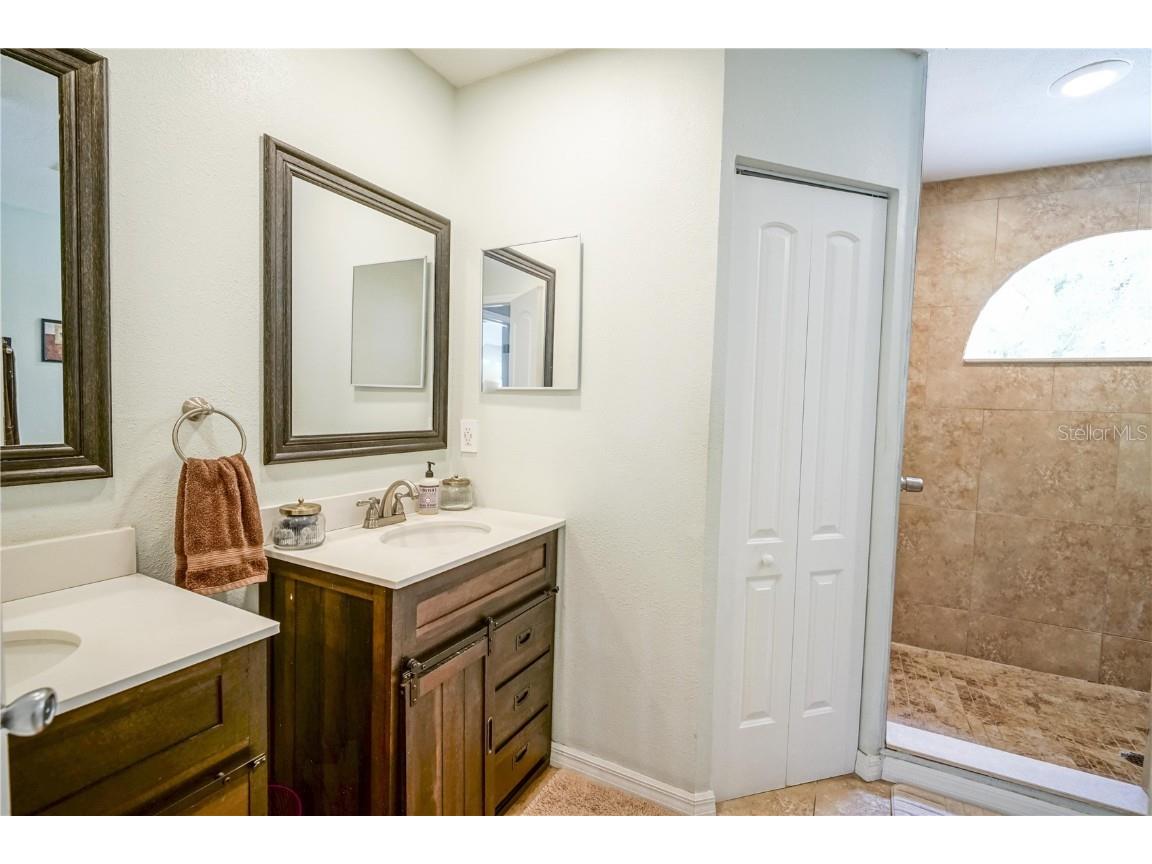 5490 SE Highway 42 Summerfield FL 34491 OM695781 image27