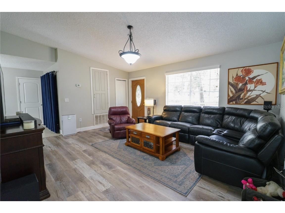 5490 SE Highway 42 Summerfield FL 34491 OM695781 image3