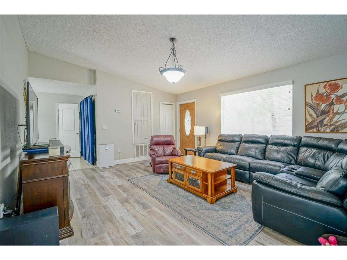 5490 SE Highway 42 Summerfield FL 34491 OM695781 image4