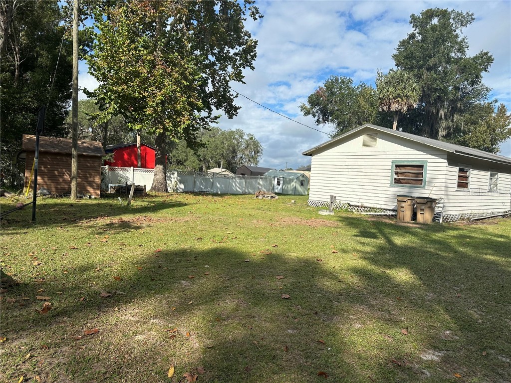 54901 Cedar Crest Road Astor FL 32102 R4910214 image4