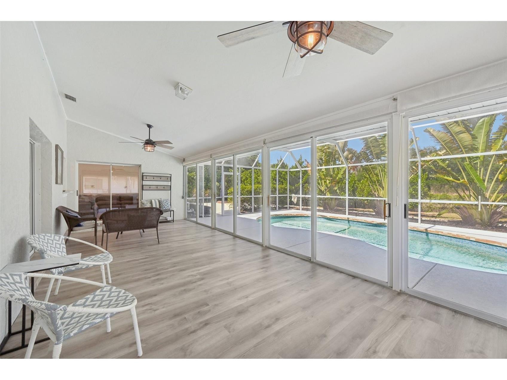 5495 Cynthia Lane Sarasota FL 34235 TB8498165 image2