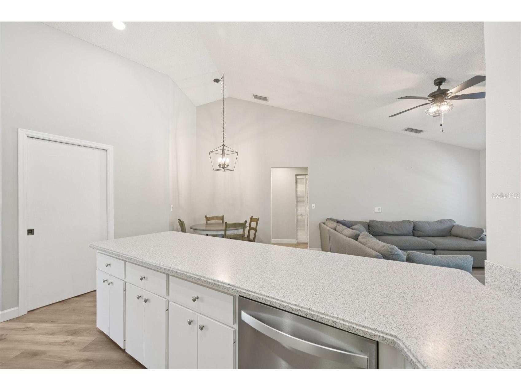 5495 Cynthia Lane Sarasota FL 34235 TB8498165 image8