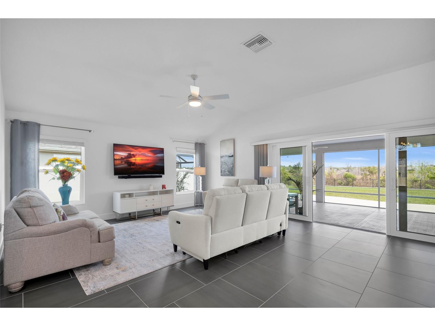 5495 Hawkins Drive The Villages FL 32163 G5110525 image7