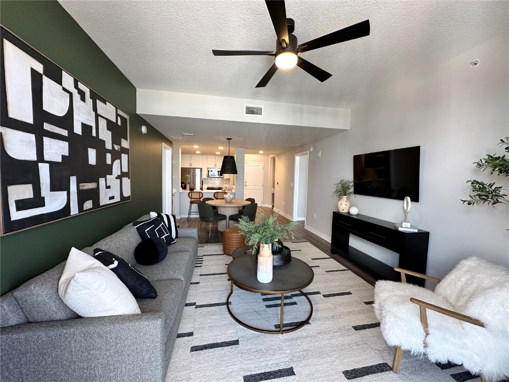 55-1 W Church Street Orlando FL 32801 O6361197 image9