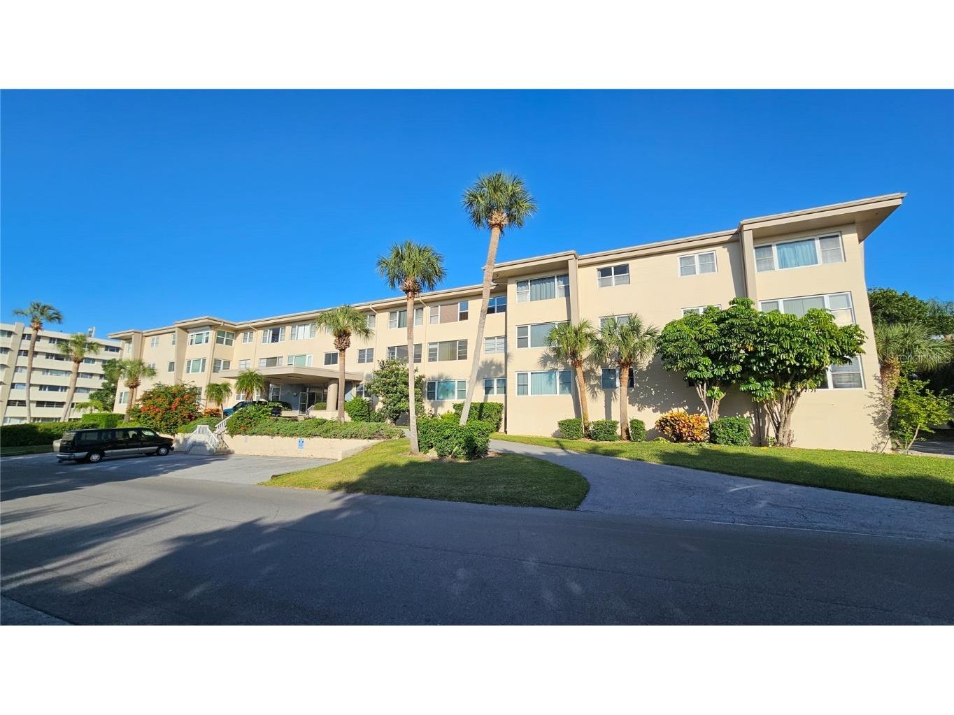 55 Harbor View Lane #107 Belleair Bluffs FL 33770 U8216274 image1