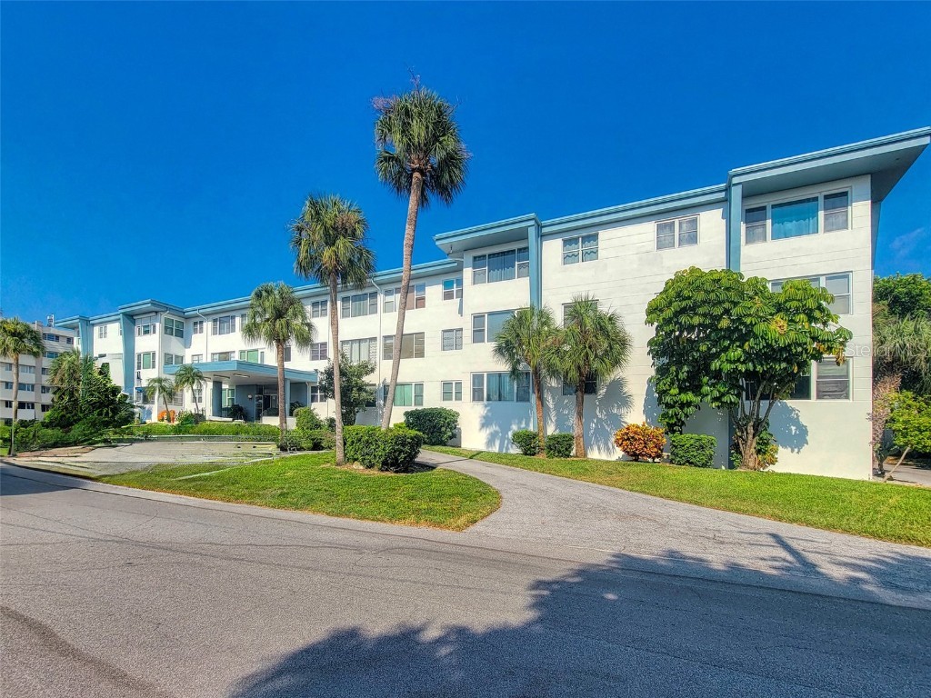 55 Harbor View Lane #204 Belleair Bluffs FL 33770 U8243094 image1