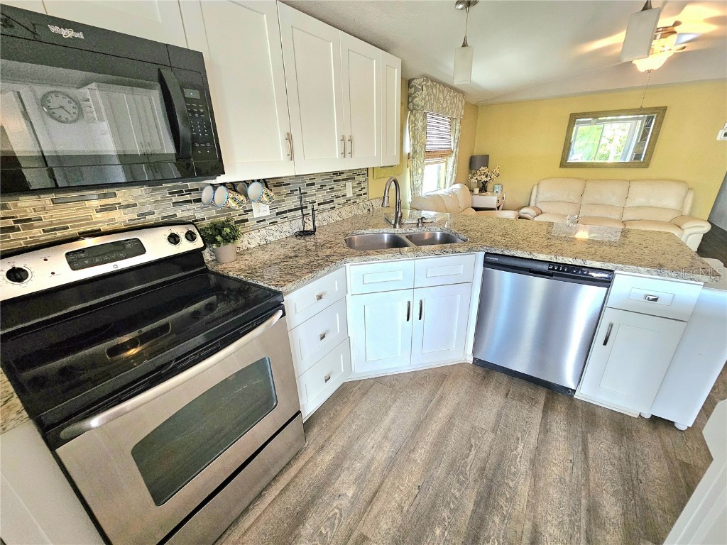 55 N Starboard Drive Venice FL 34285 - INTRACOASTAL WATERWAY N6140276 image5