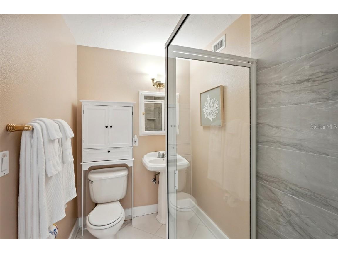 55 N Washington Drive Sarasota FL 34236 A4200349 image48