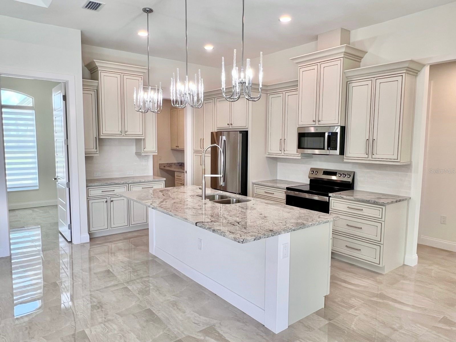 55 Rotonda Circle Rotonda West FL 33947 - ROTONDA RIVER N6144131 image3