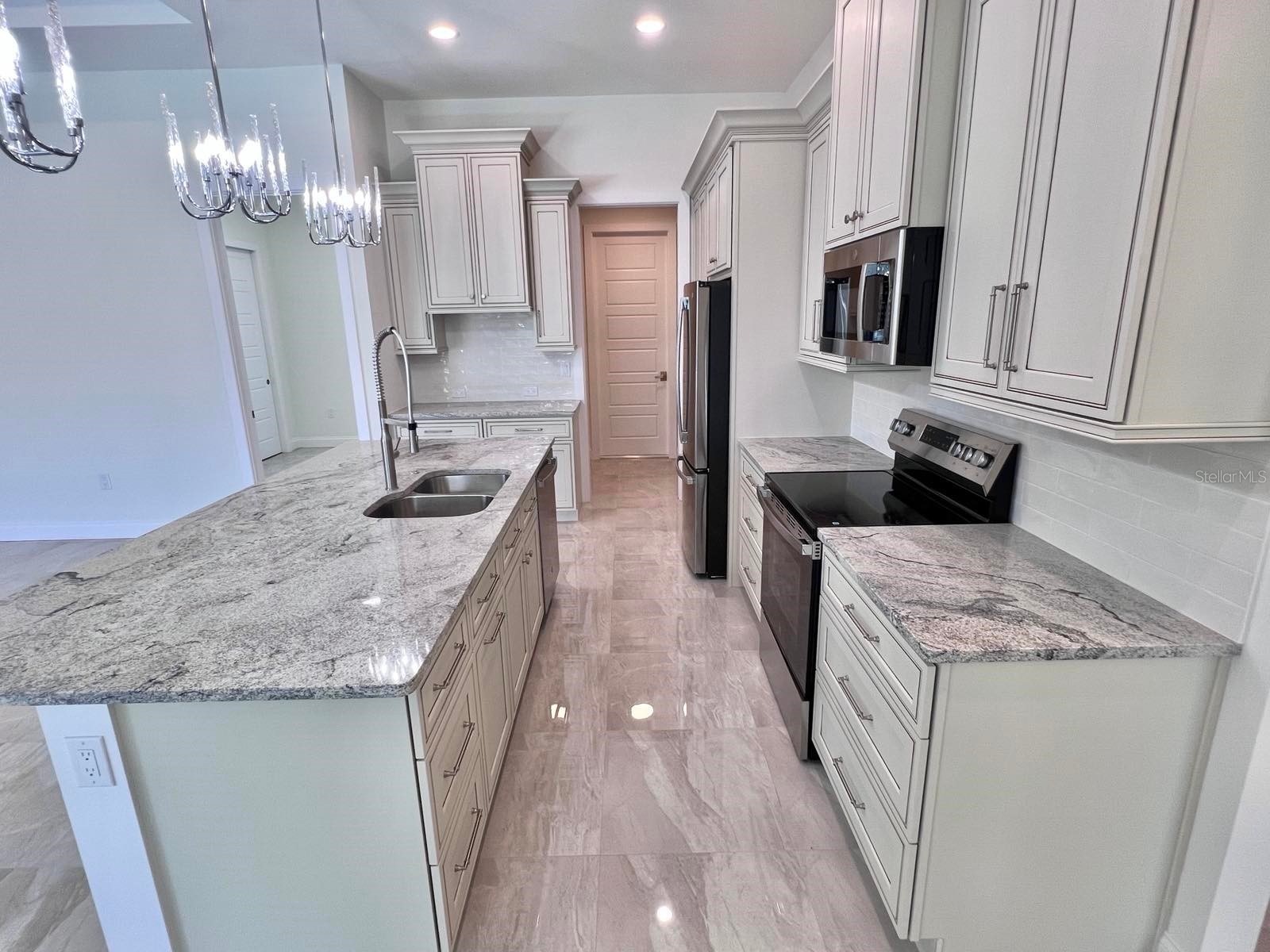 55 Rotonda Circle Rotonda West FL 33947 - ROTONDA RIVER N6144131 image4