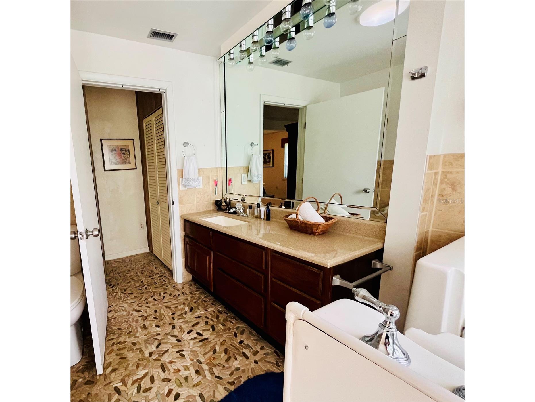 550 46th Street Sarasota FL 34234 A4668768 image25