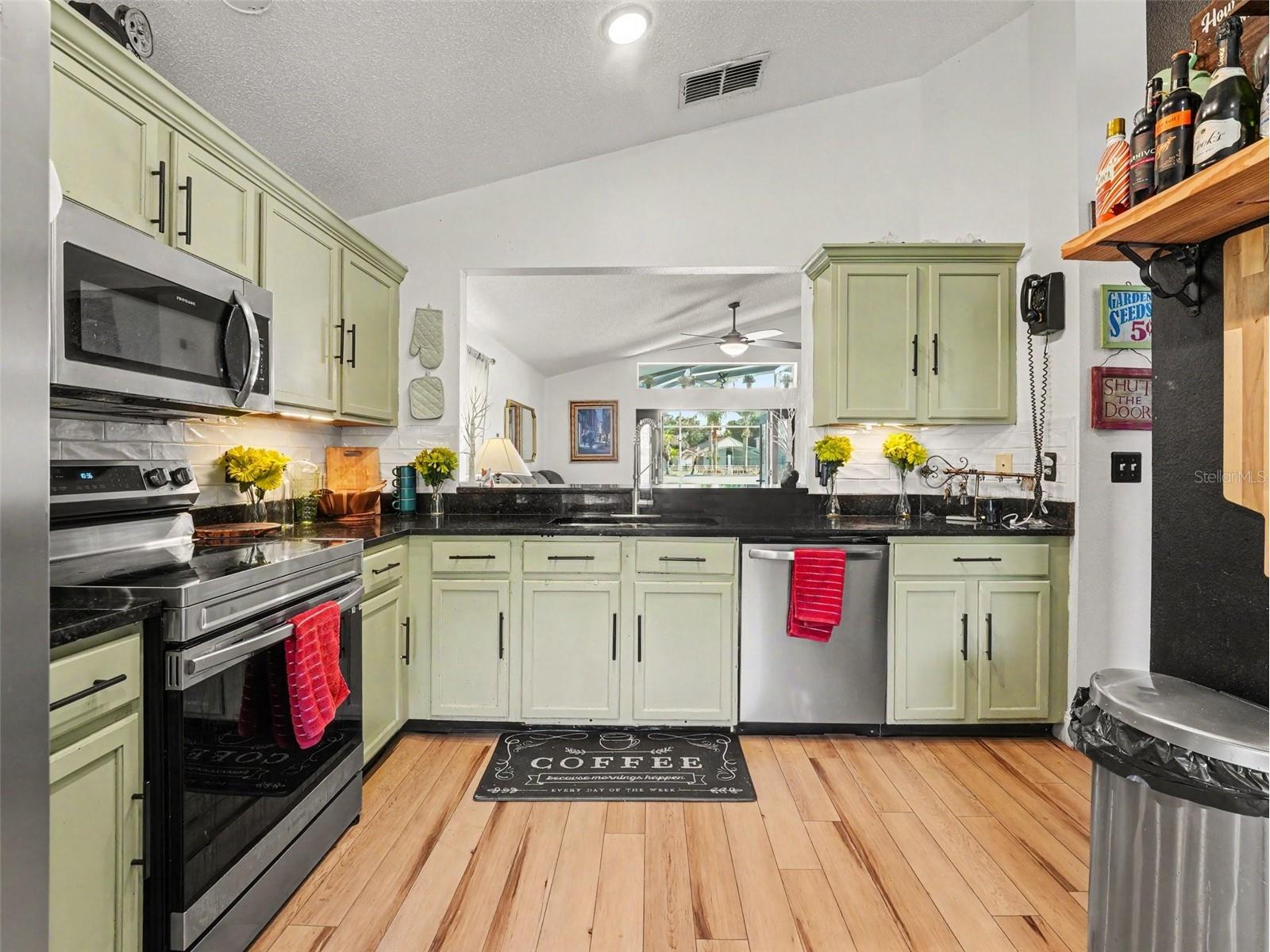 550 Buckingham Circle Davenport FL 33897 TB8526266 image12