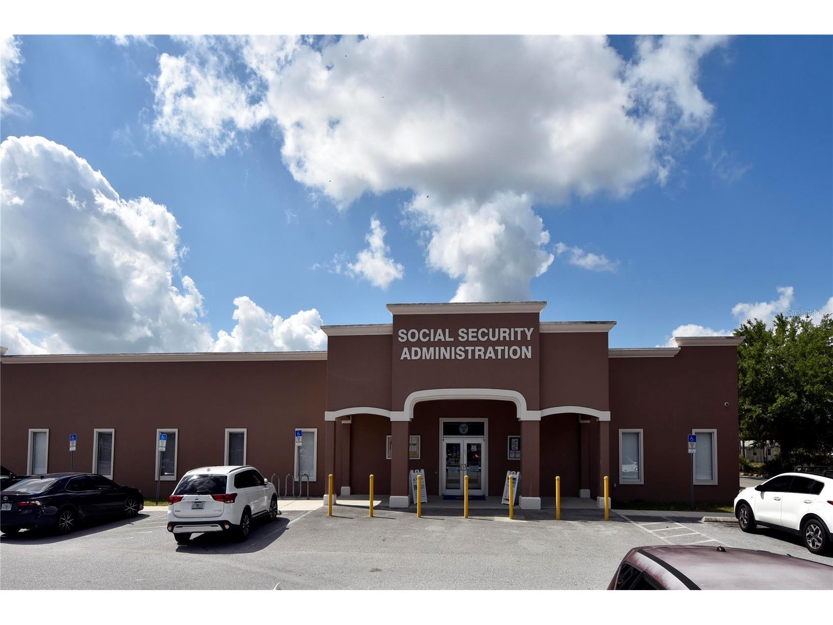 550 Commerce Drive Lakeland FL 33813 W7885772 image1