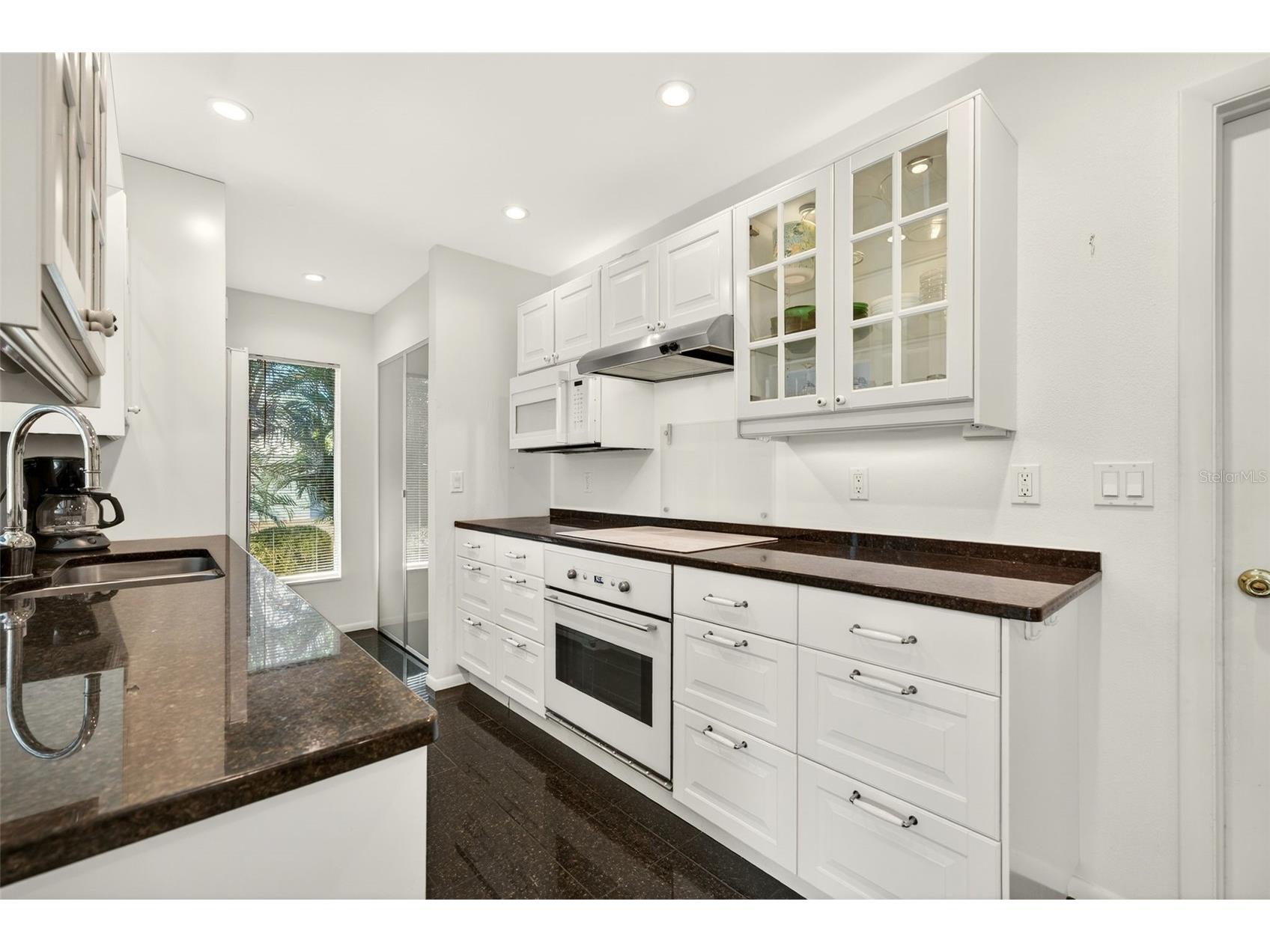 550 De Narvaez Drive Longboat Key FL 34228 - SARASOTA BAY A4683082 image13