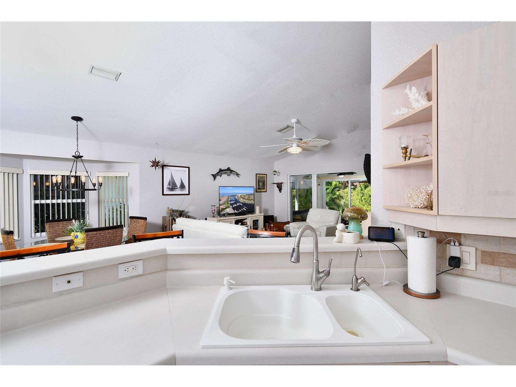 550 E Islamorada Boulevard Punta Gorda FL 33955 C7521080 image11