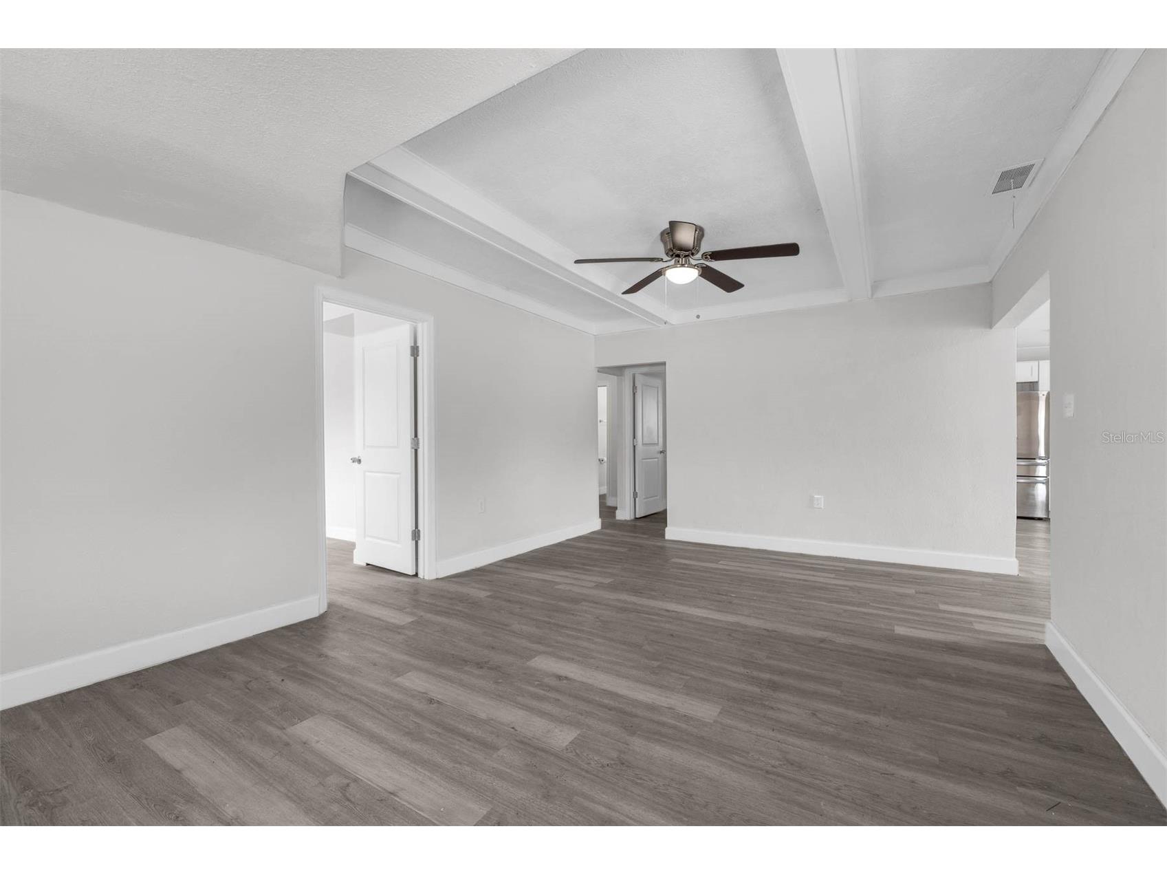 550 N Ridgewood Avenue Daytona Beach FL 32114 O6401546 image9