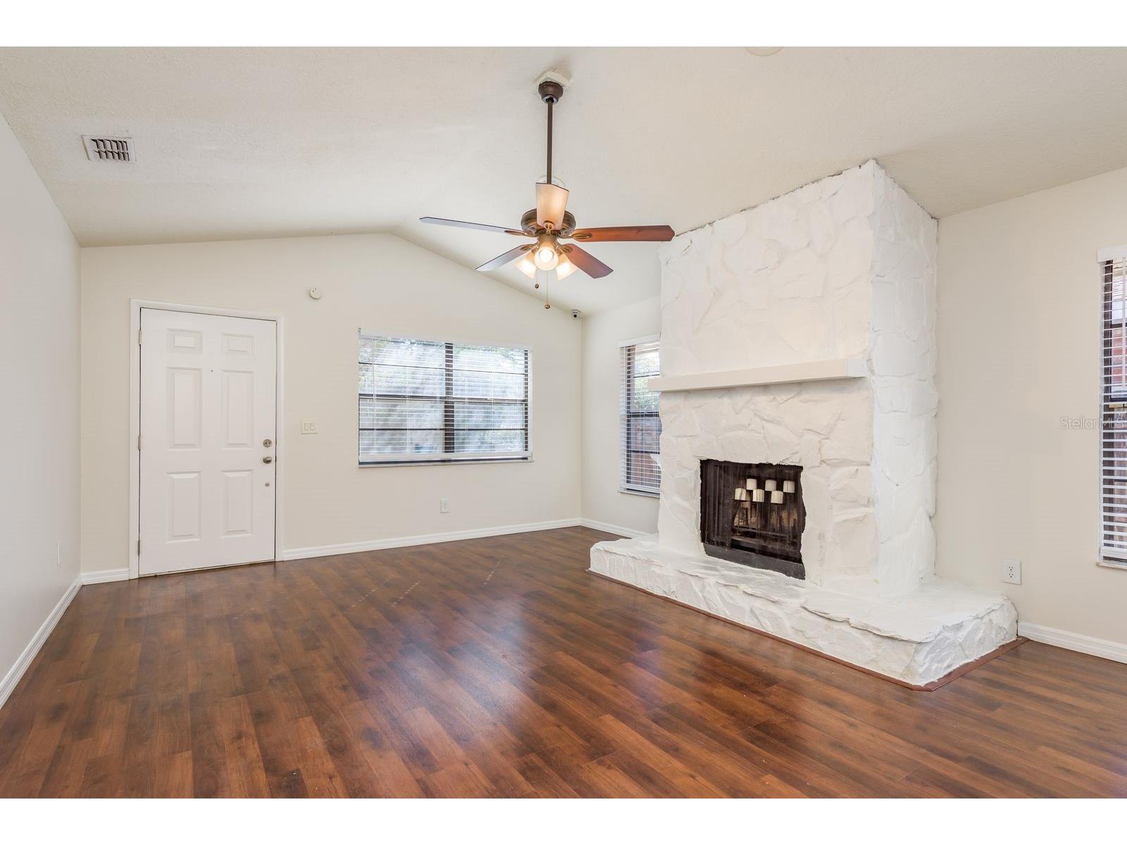 550 Ontario Avenue Crystal Beach FL 34681 TB8475182 image4