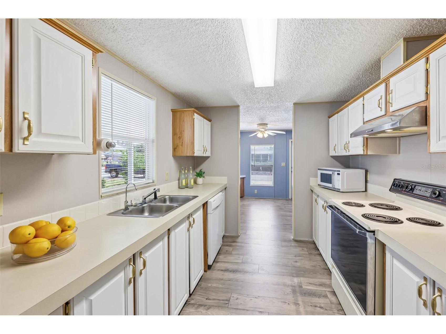 550 Saint Johns Road Tavares FL 32778 - LAKE HARRIS CHAIN OF LAKES G5111544 image4