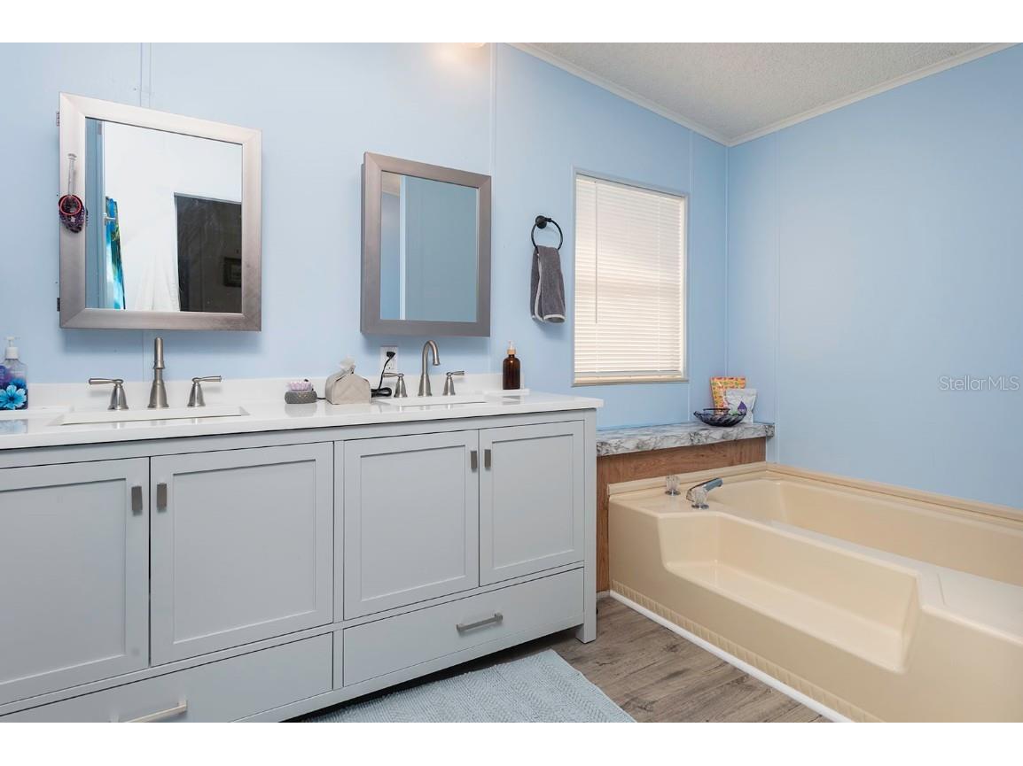 550 Saint Johns Road Tavares FL 32778 - LAKE HARRIS CHAIN OF LAKES O6219182 image17