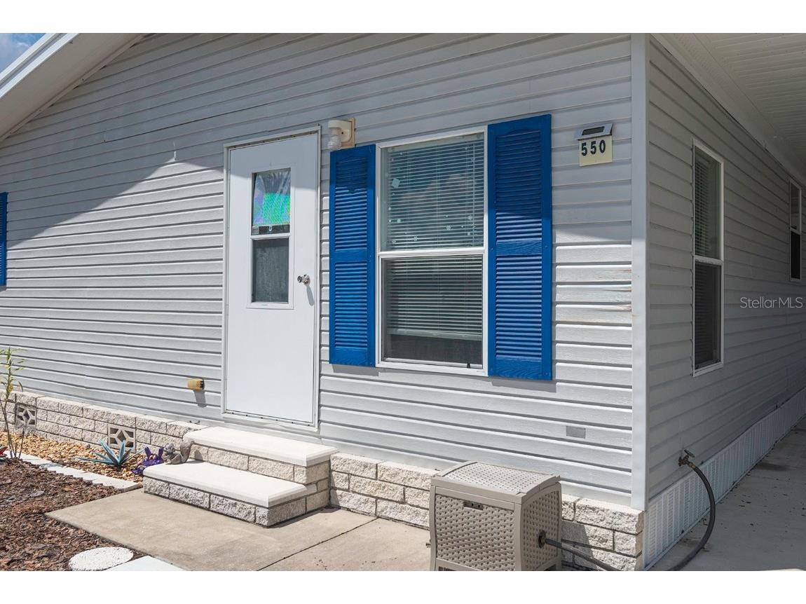 550 Saint Johns Road Tavares FL 32778 - LAKE HARRIS CHAIN OF LAKES O6219182 image2