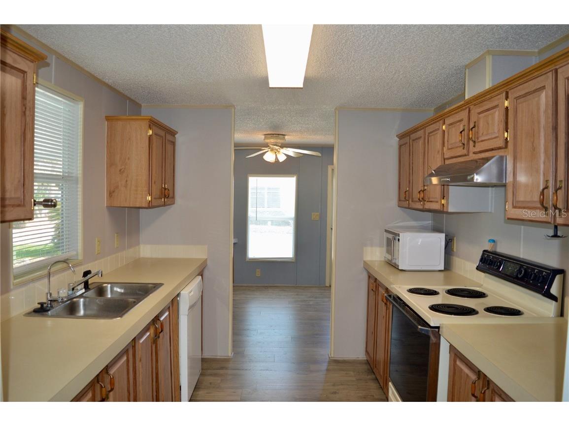 550 Saint Johns Road Tavares FL 32778 - LAKE HARRIS CHAIN OF LAKES O6219182 image4