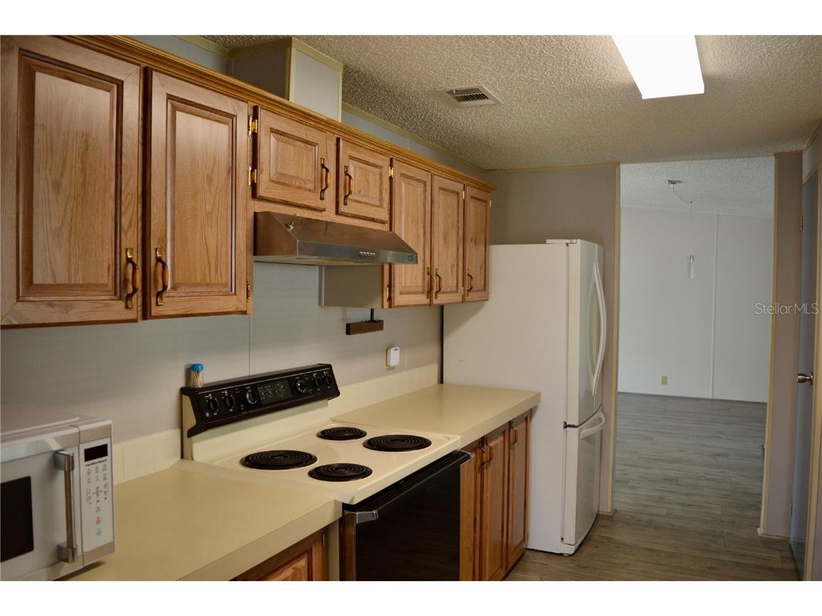 550 Saint Johns Road Tavares FL 32778 - LAKE HARRIS CHAIN OF LAKES O6219182 image5