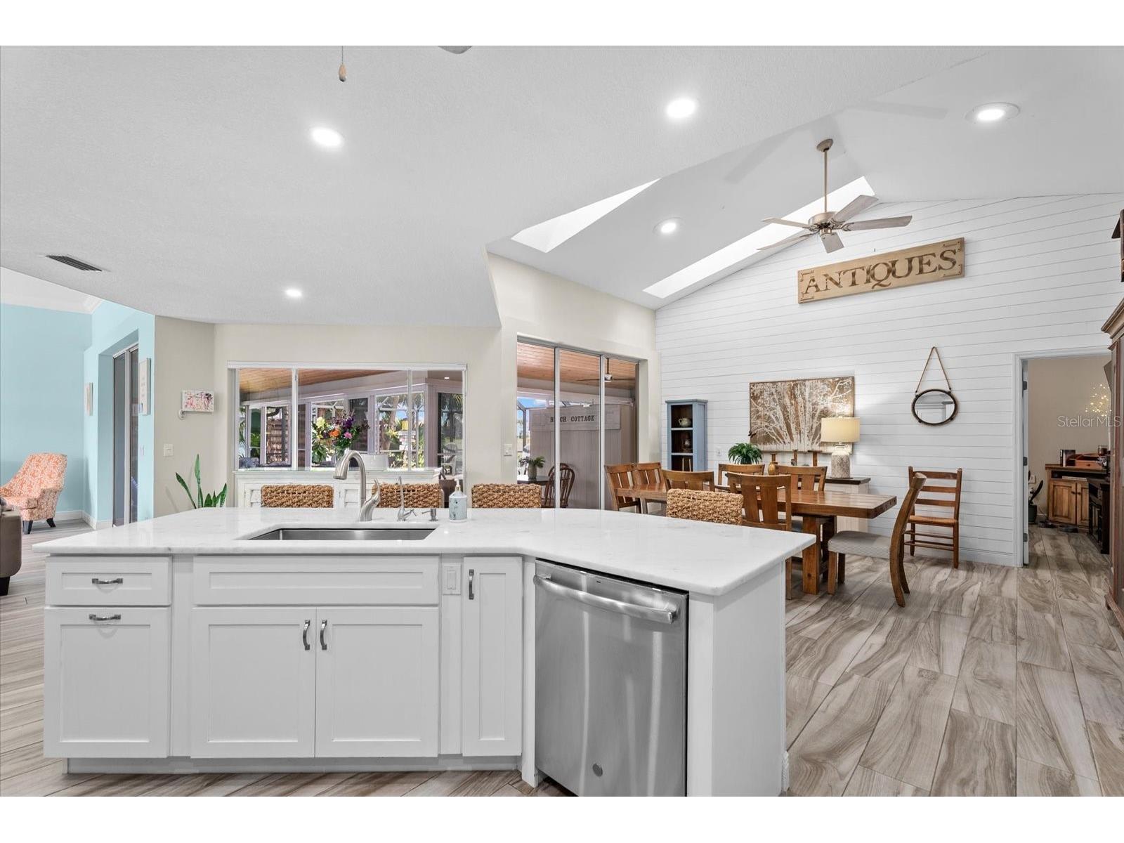 550 Silk Oak Drive Venice FL 34293 N6143755 image2