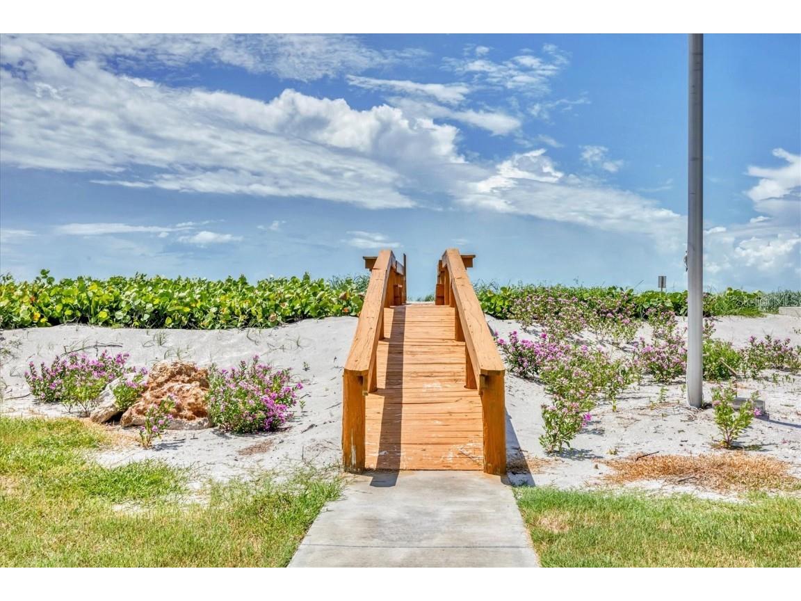 550 W Flamingo Drive #401 Venice FL 34285 A4659763 image24