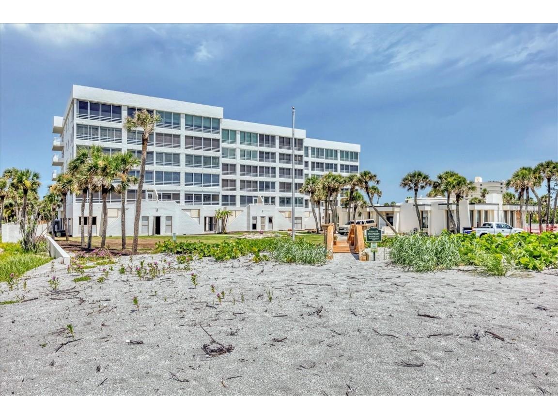 550 W Flamingo Drive #401 Venice FL 34285 A4659763 image25