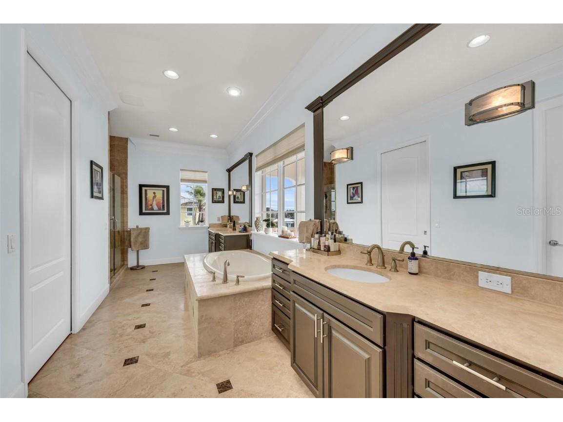 550 Yardarm Lane Longboat Key FL 34228 A4672604 image38