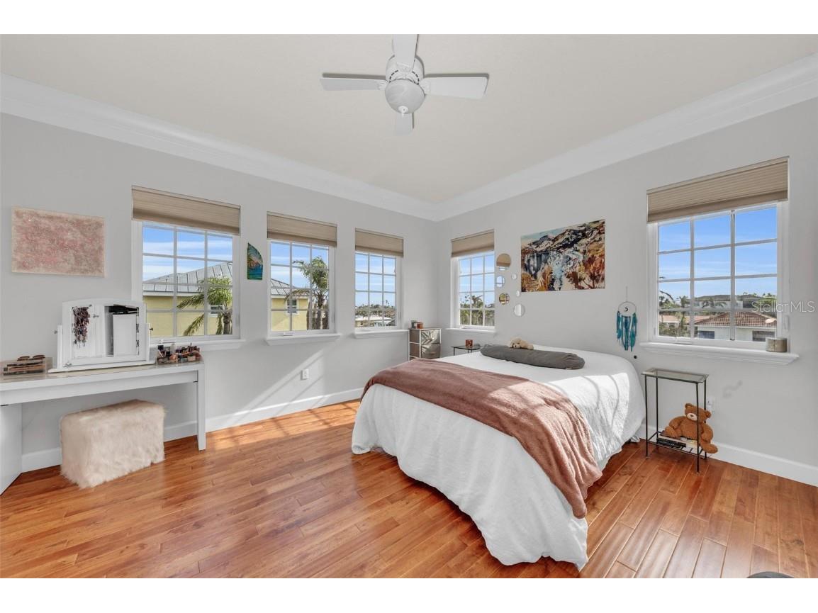 550 Yardarm Lane Longboat Key FL 34228 A4672604 image49