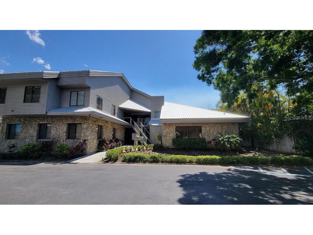 5500 Bee Ridge Road #106 Sarasota FL 34233 A4566590 image1