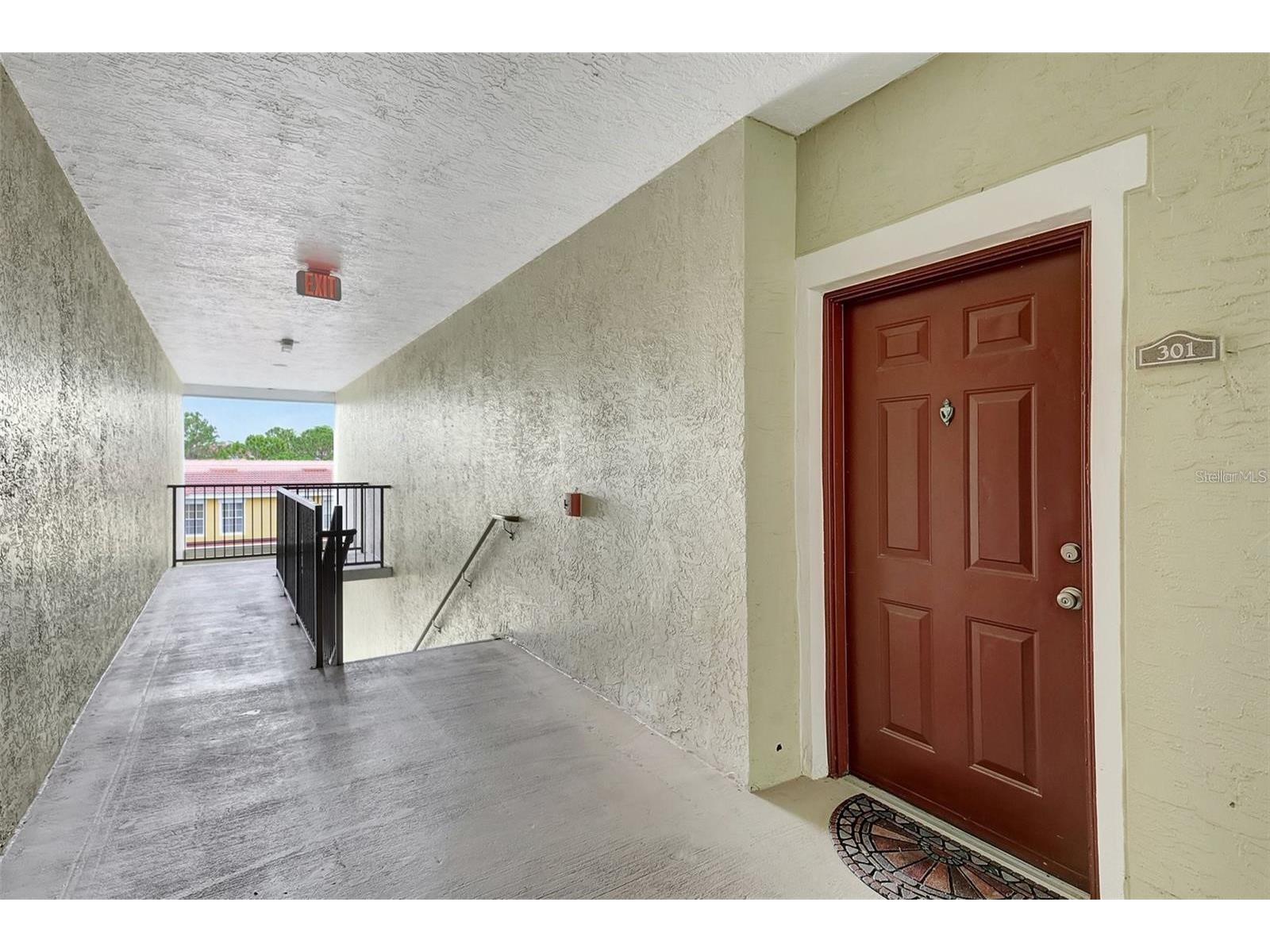 5500 Bentgrass Drive #6-301 Sarasota FL 34235 A4676646 image4
