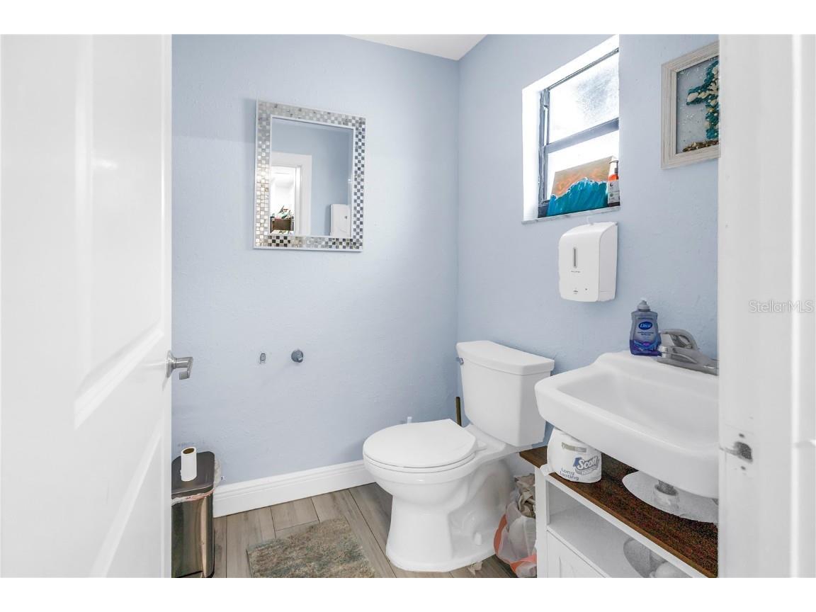 5500 Central Ave Saint Petersburg FL 33707 TB8384033 image13