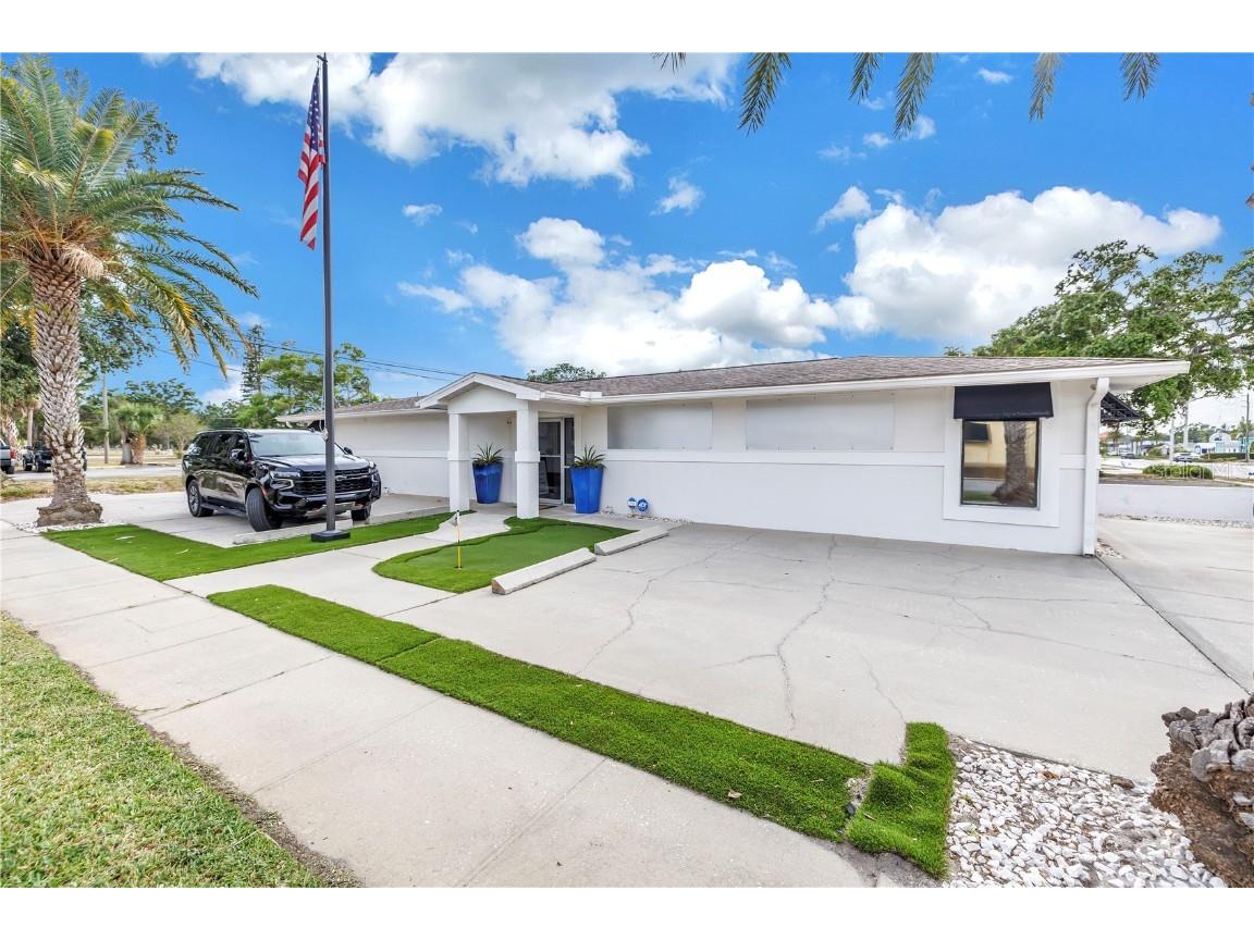 5500 Central Ave Saint Petersburg FL 33707 TB8384033 image3