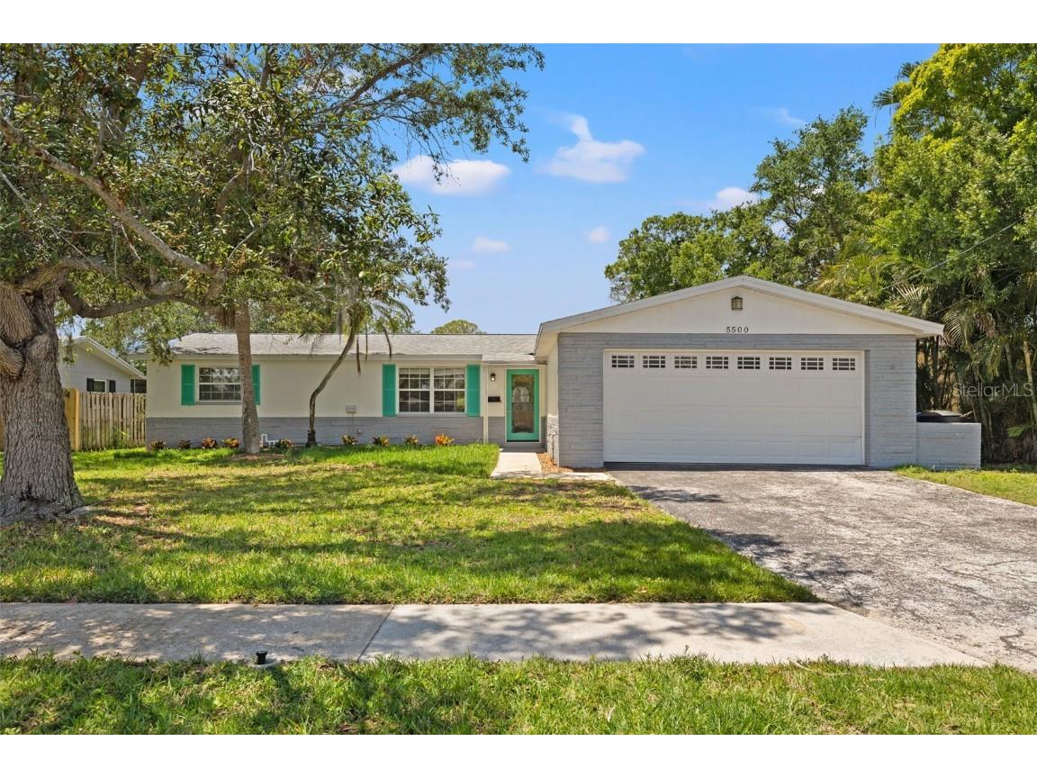 5500 Denver Street NE Saint Petersburg FL 33703 TB8337043 image1