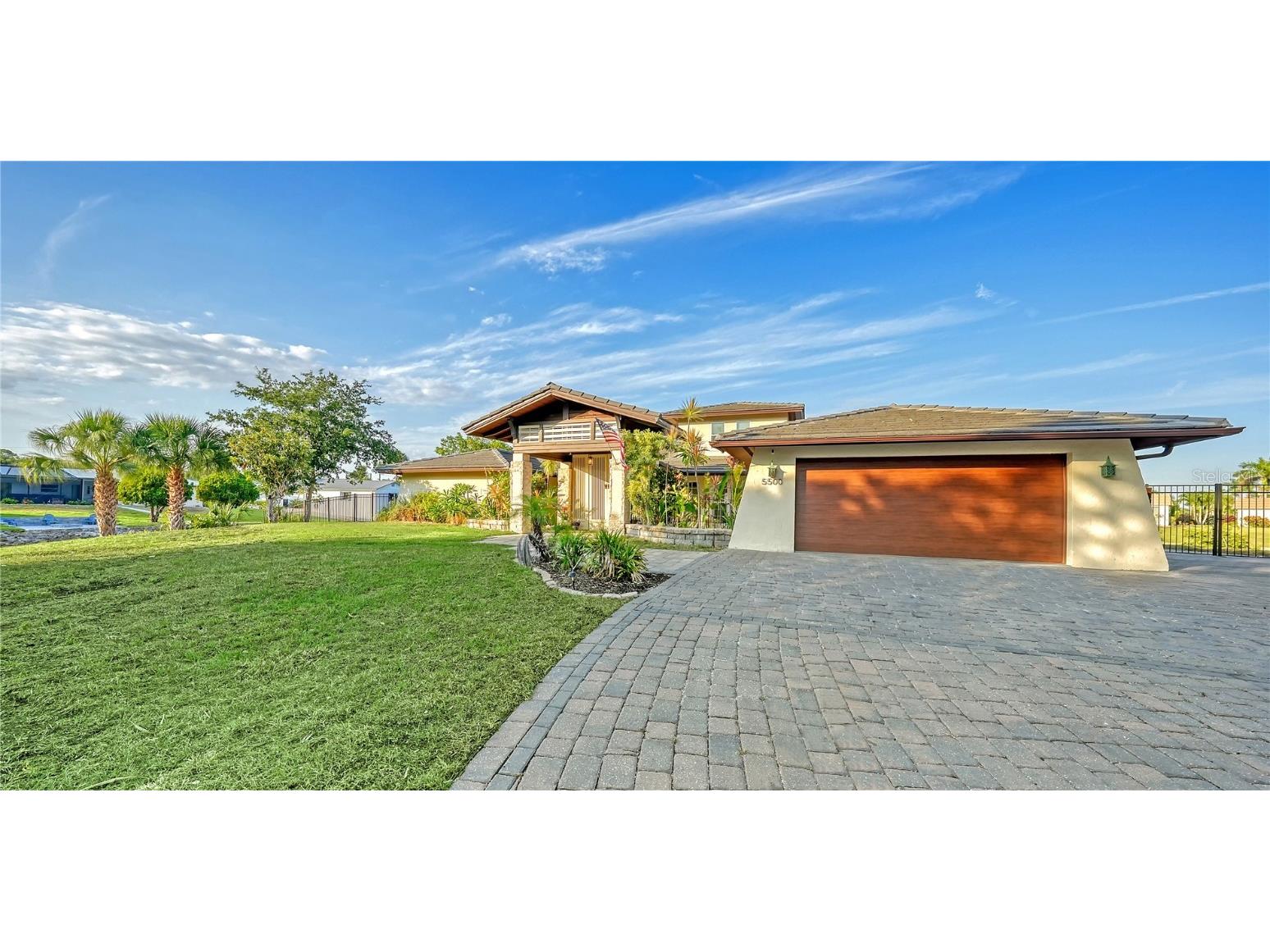 5500 Merrimac Drive Sarasota FL 34231 - PHILLIPPI CREEK A4652628 image1