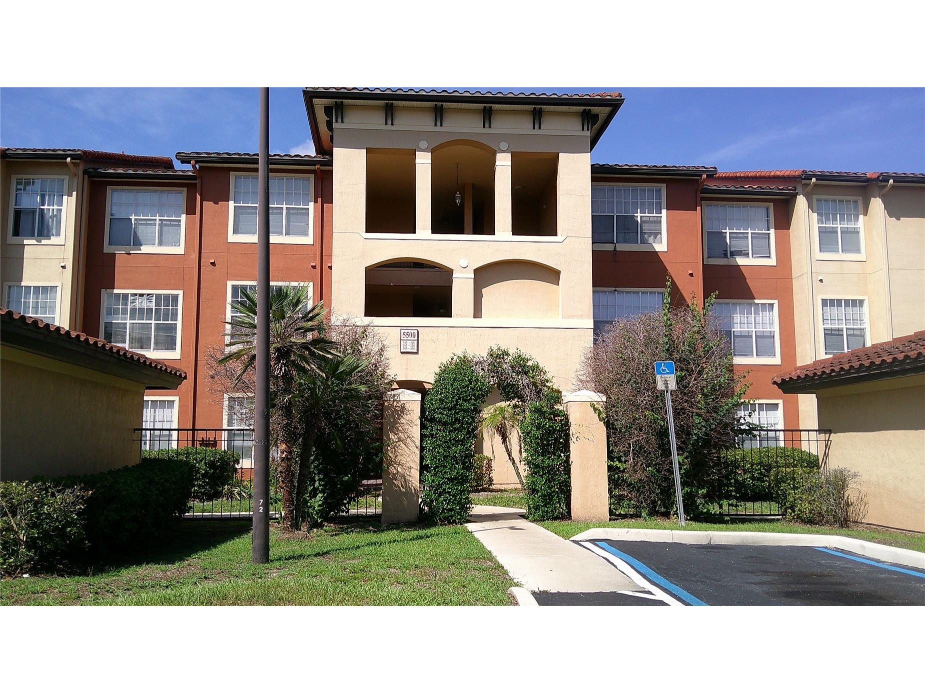 5500 Metrowest Boulevard #304 Orlando FL 32811 S5152436 image1
