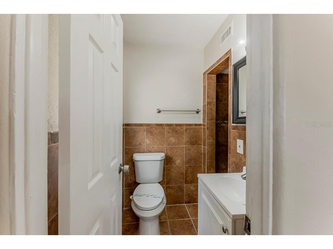 5500 Riviera Drive Orlando FL 32808 O6301358 image38