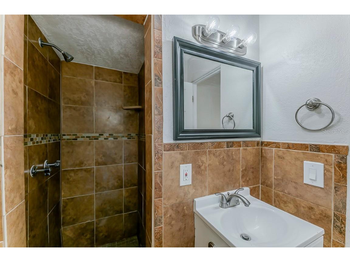 5500 Riviera Drive Orlando FL 32808 O6301358 image40