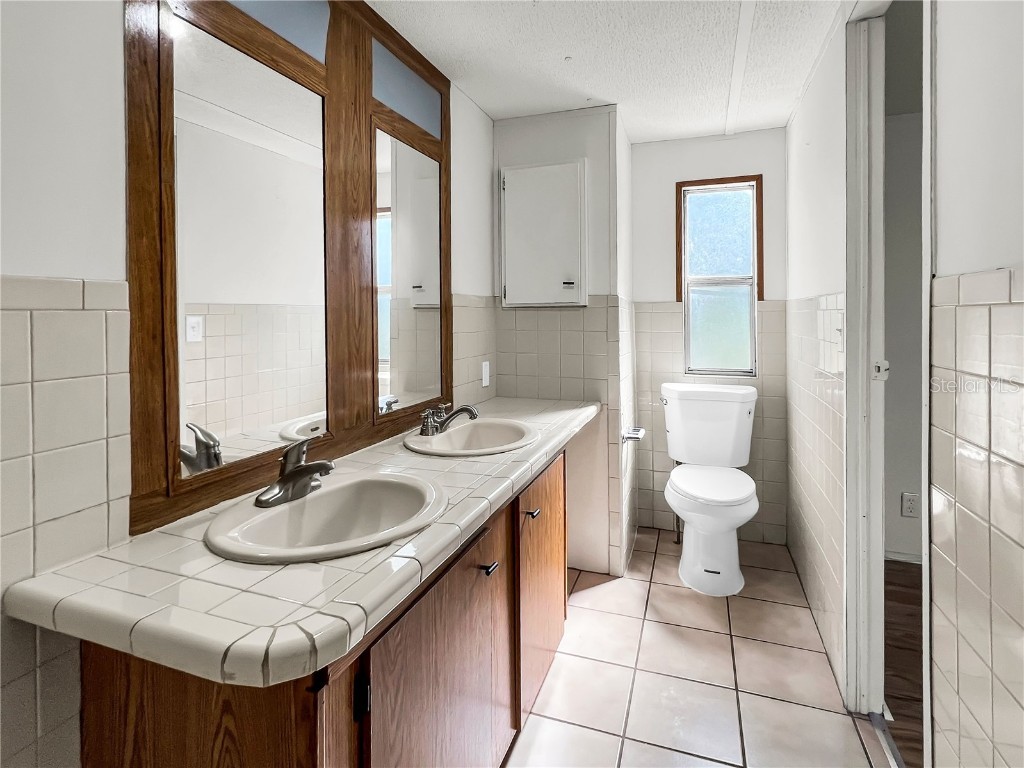 55006 5th Street Astor FL 32102 V4941001 image13