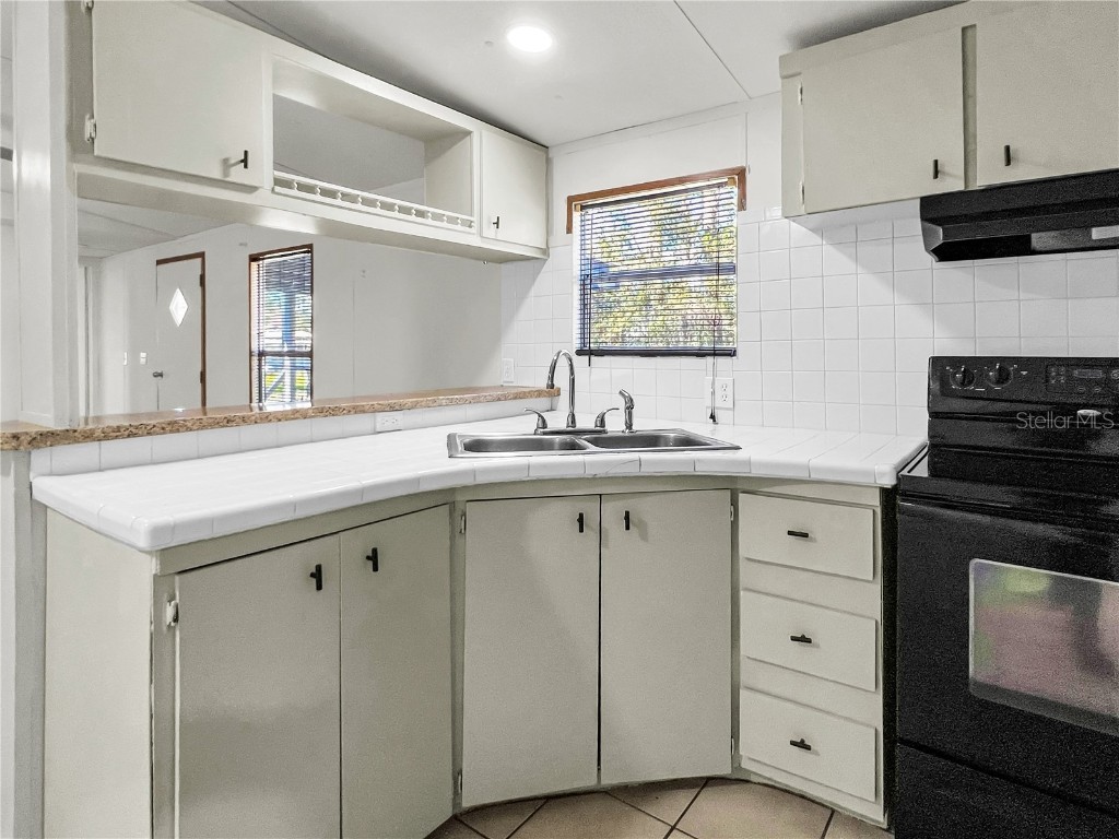 55006 5th Street Astor FL 32102 V4941001 image7