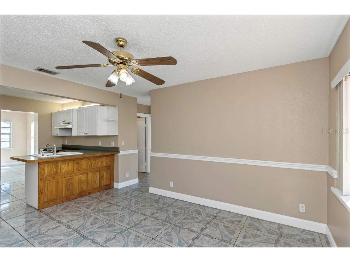 5501 18th Avenue S Gulfport FL 33707 TB8361951 image2