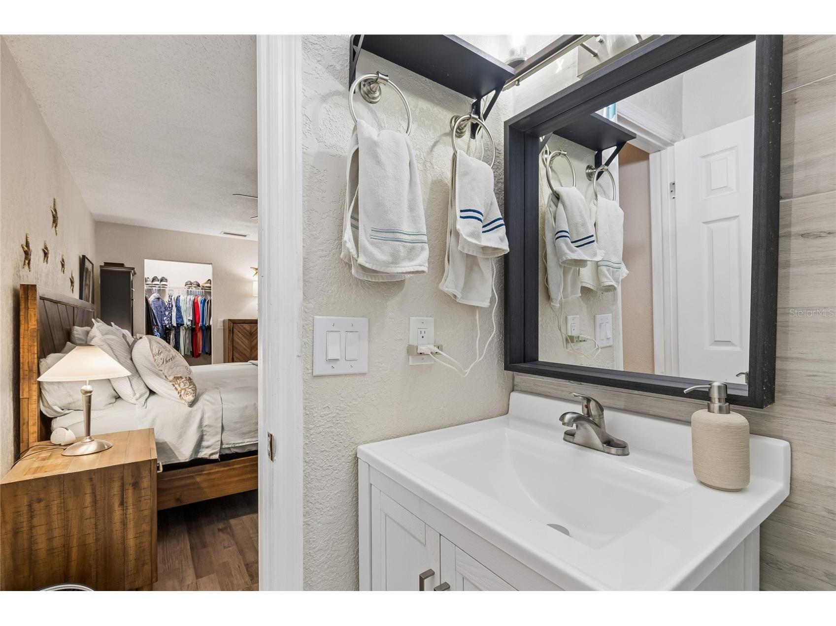 5501 80th Street N #102 Saint Petersburg FL 33709 TB8488810 image28