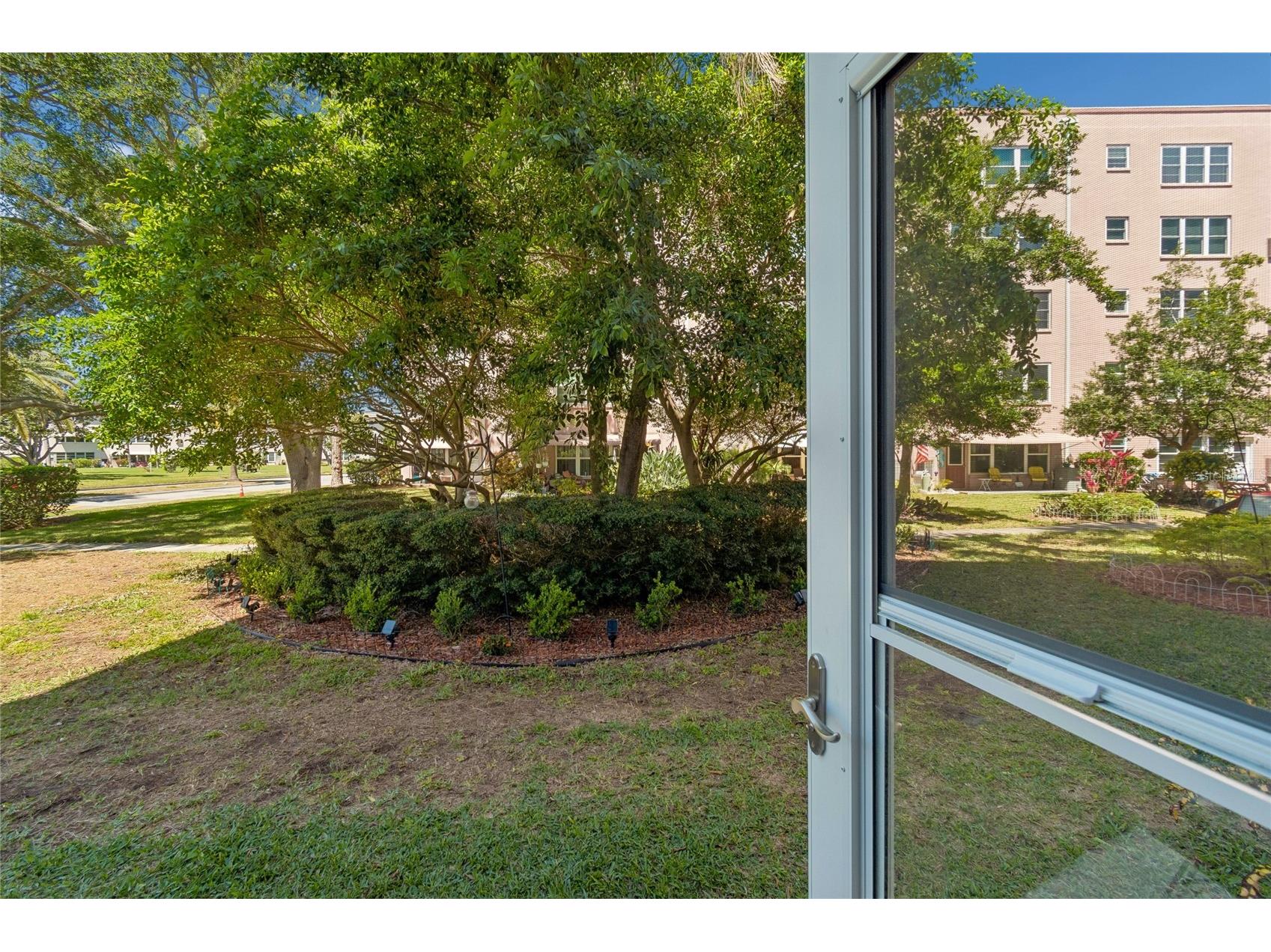 5501 80th Street N #102 Saint Petersburg FL 33709 TB8488810 image36