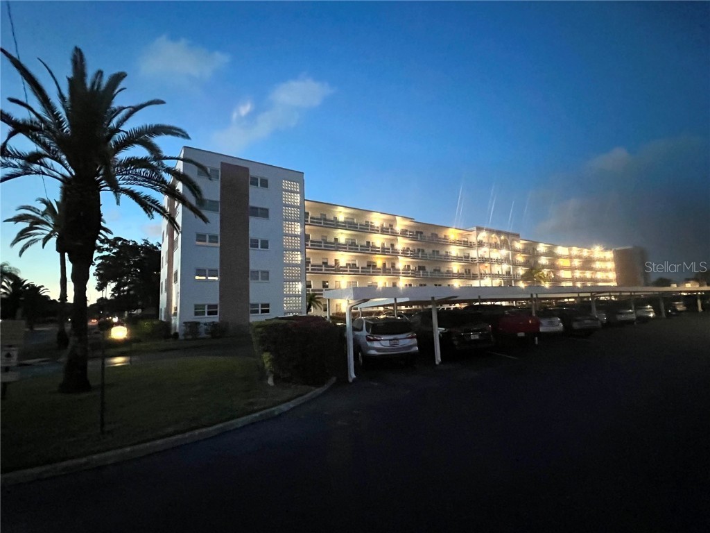 5501 80th Street N #104 Saint Petersburg FL 33709 U8202323 image1