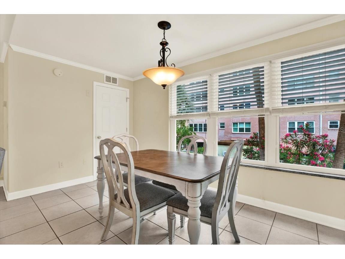 5501 80th Street N #206 Saint Petersburg FL 33709 TB8392849 image11