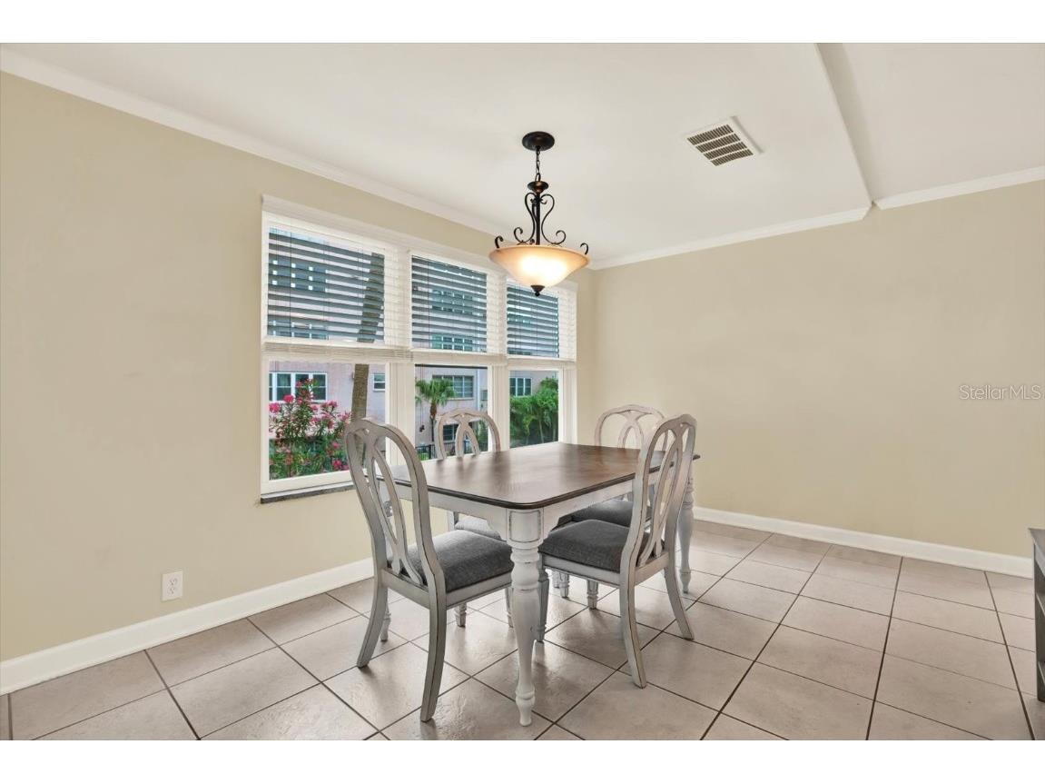 5501 80th Street N #206 Saint Petersburg FL 33709 TB8392849 image12