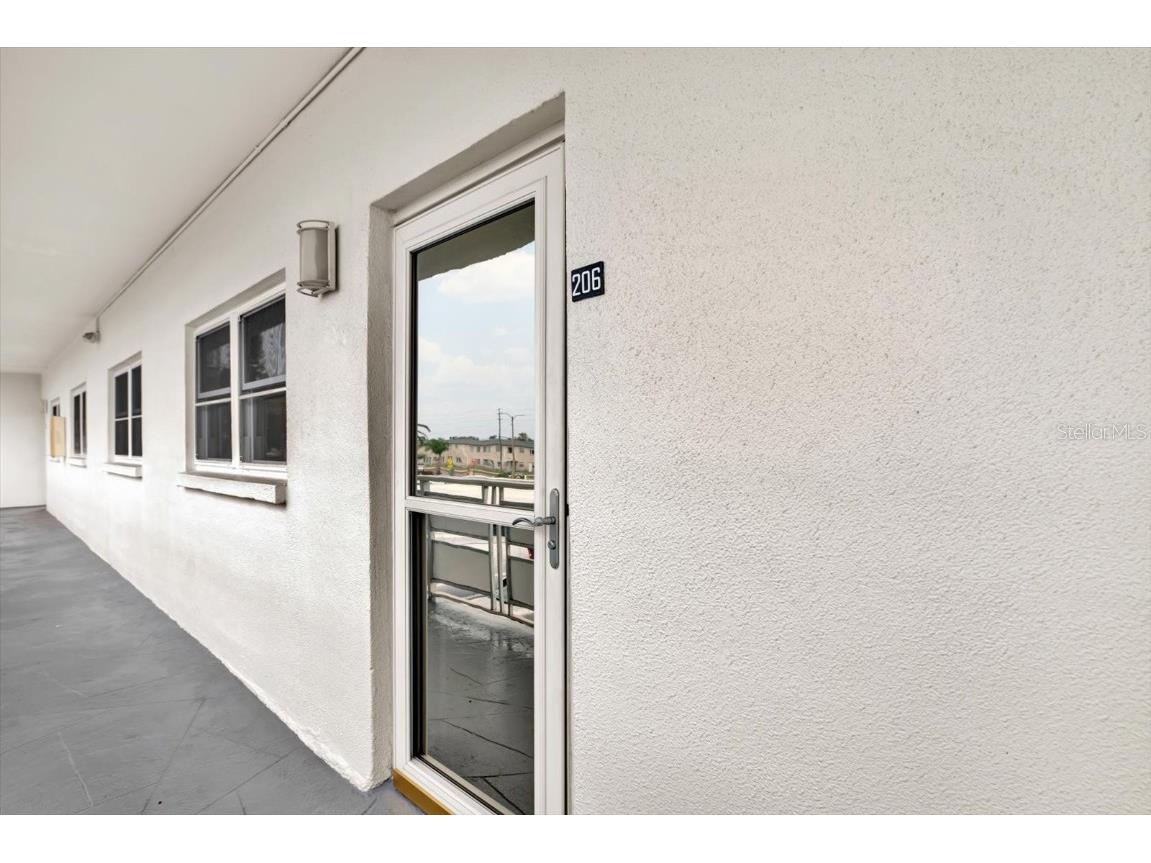 5501 80th Street N #206 Saint Petersburg FL 33709 TB8392849 image6