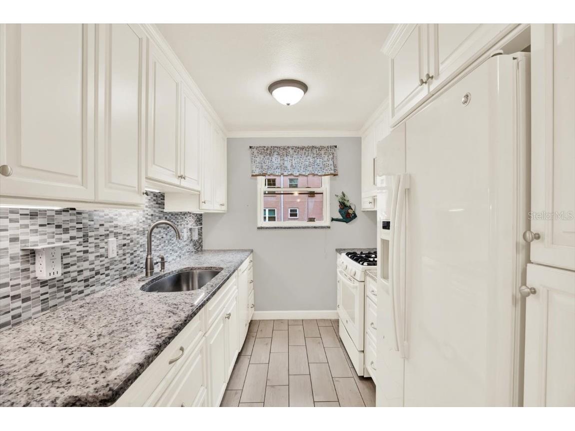 5501 80th Street N #206 Saint Petersburg FL 33709 TB8392849 image8